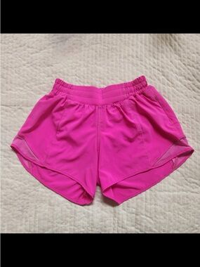 Lululemon pink shorts Hotty Hot size 4